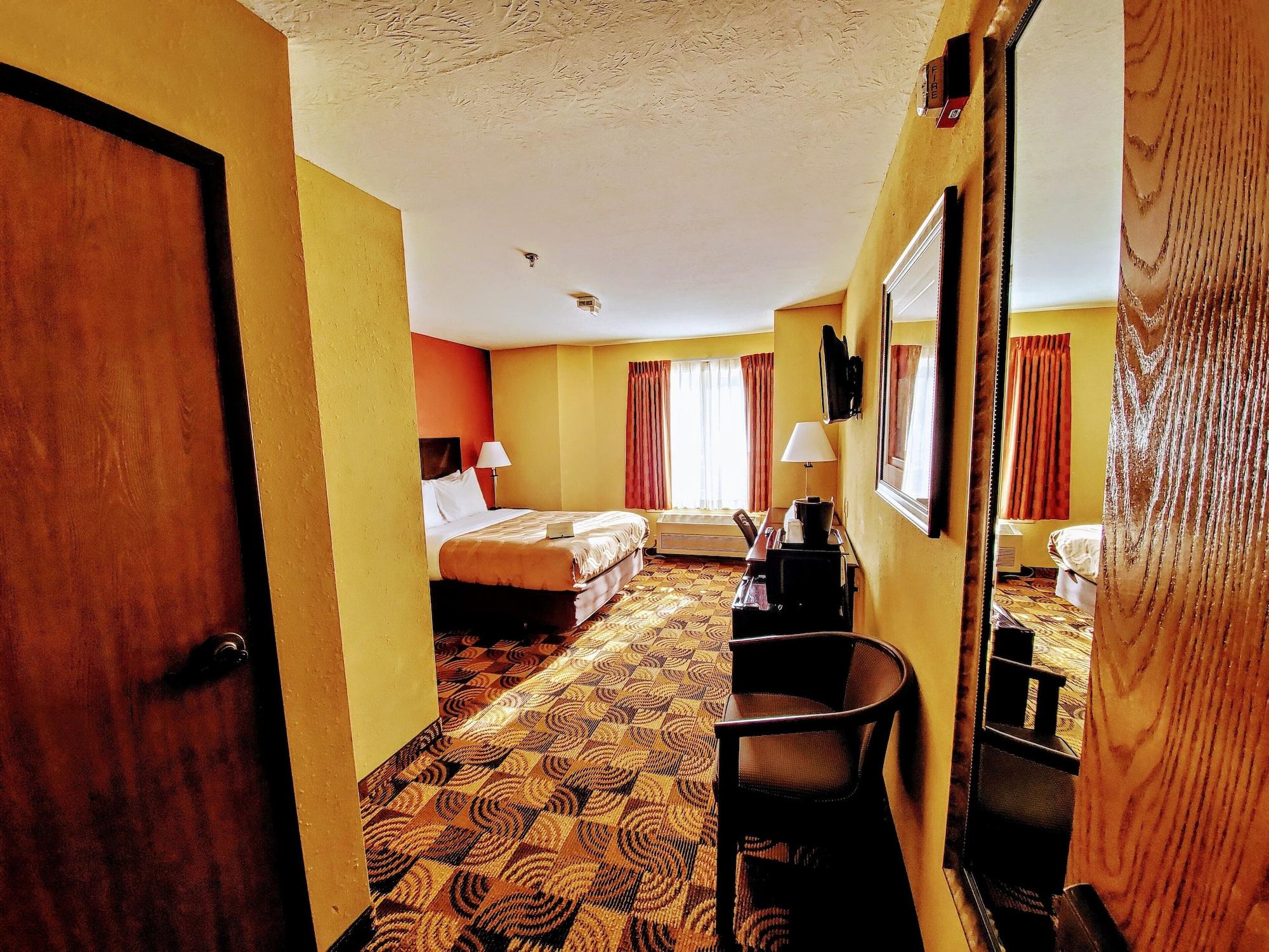 Quality Inn Brunswick Cleveland South Bagian luar foto
