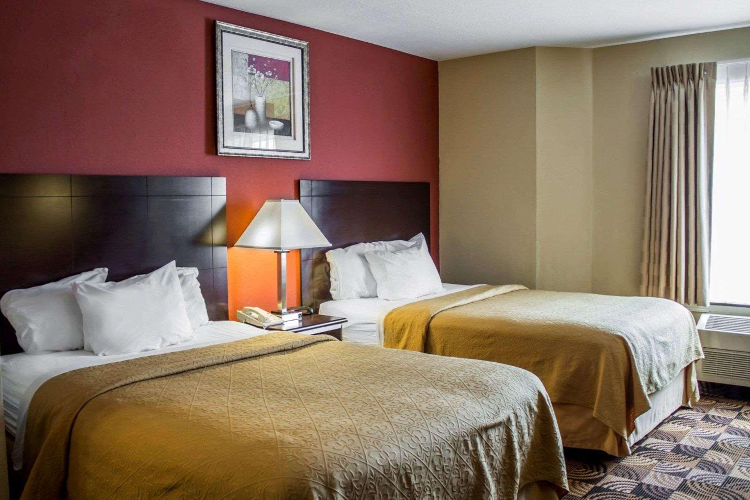 Quality Inn Brunswick Cleveland South Bagian luar foto