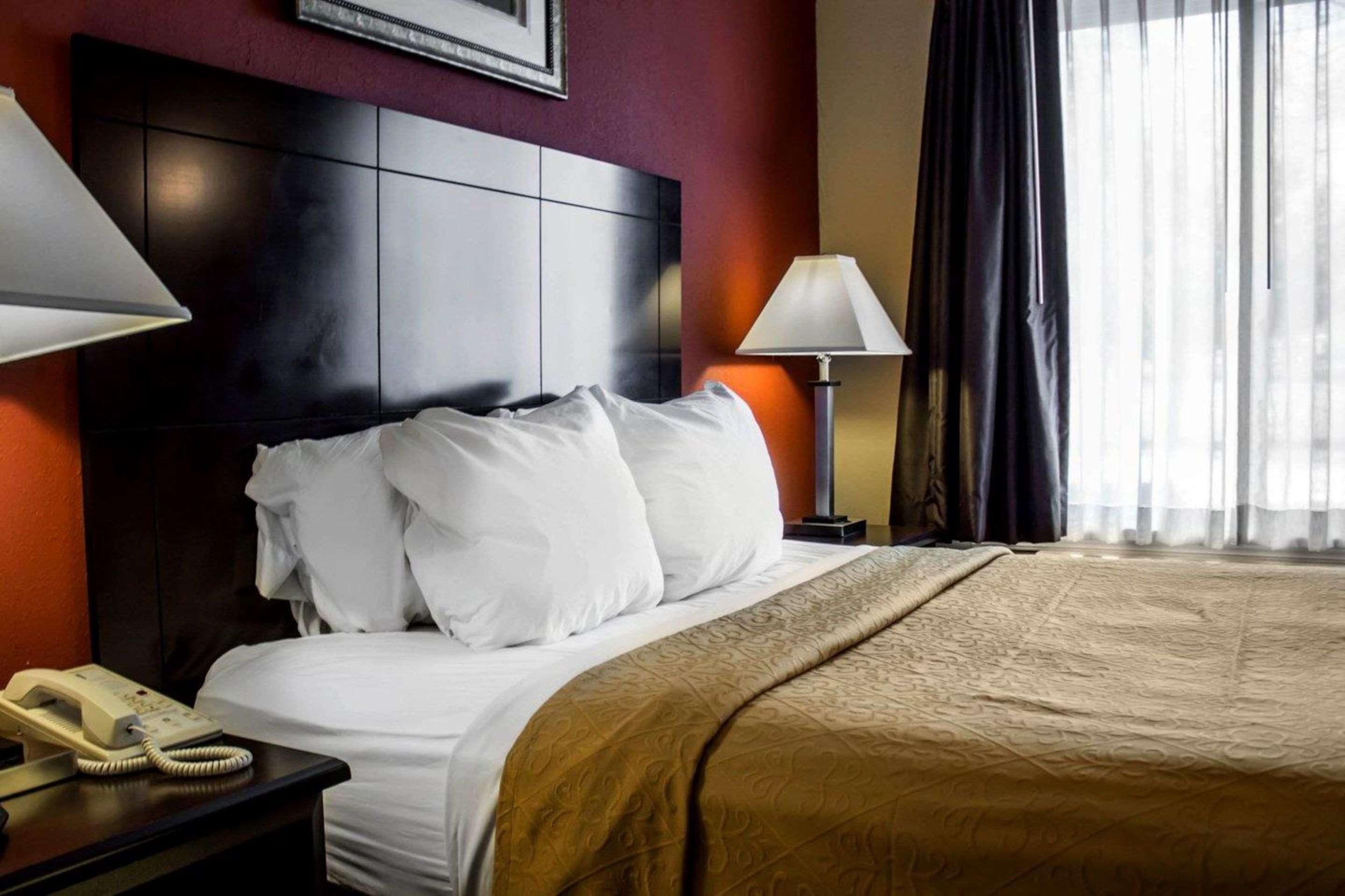 Quality Inn Brunswick Cleveland South Bagian luar foto