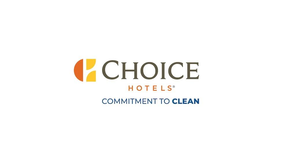 Quality Inn Brunswick Cleveland South Bagian luar foto